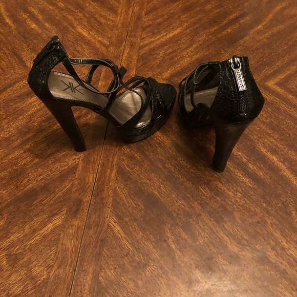 Absolutely Adorable heels. - Picture 3 of 5